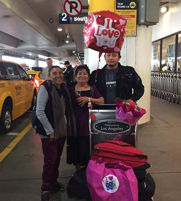 Margarita Díaz, cliente de Pasaporte Visado — Familia en Los Angeles